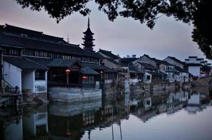 逃离沙漠建筑